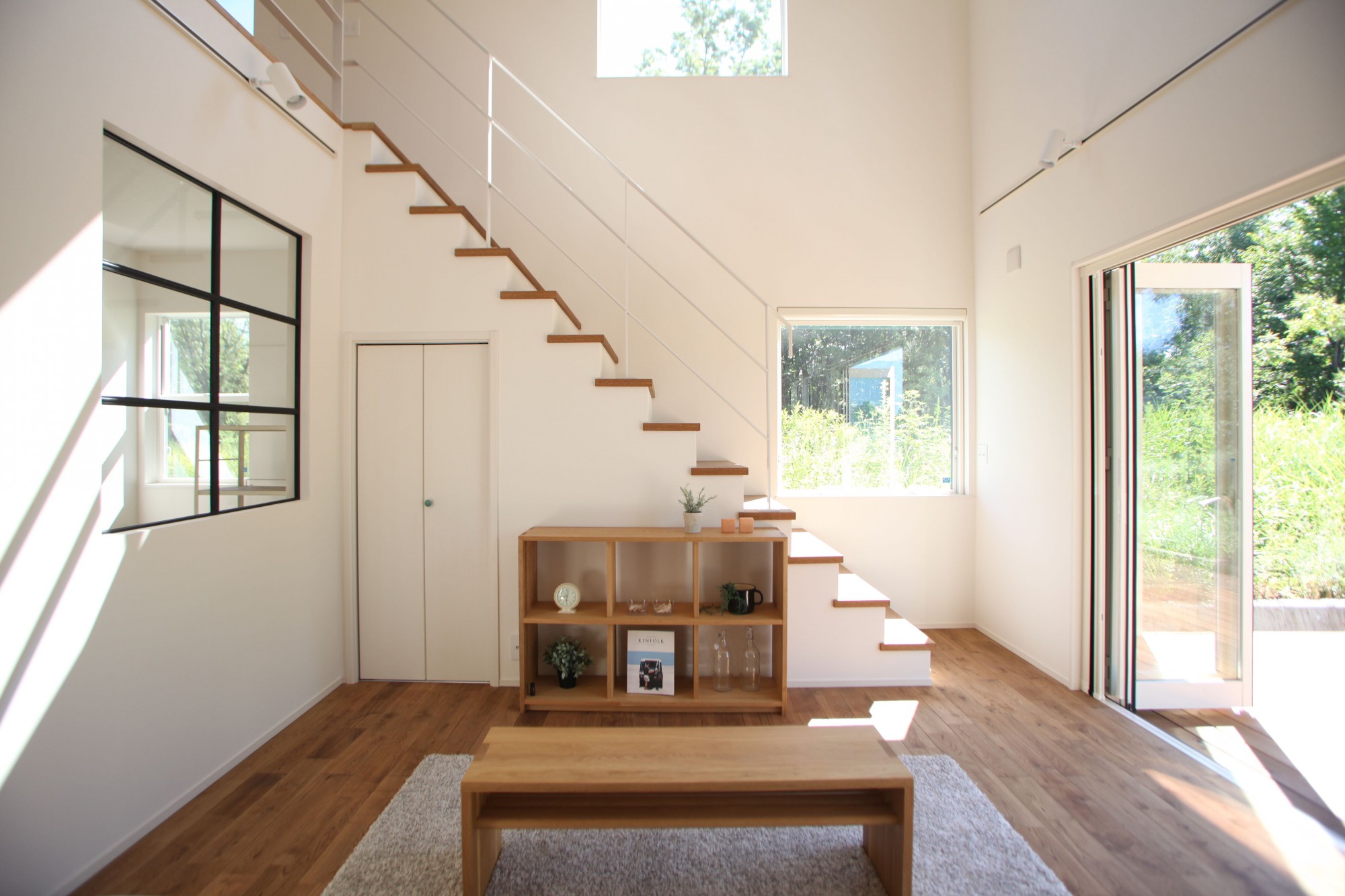 くつろぎのリビングがあるお家 三島の家具付きデザイン注文住宅専門店 オウンリゾートホーム