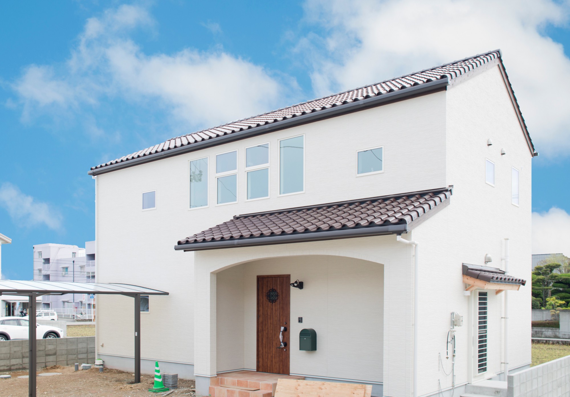 開放感たっぷりの吹き抜け玄関のある大人可愛いお家 住まいの事例集 間取りが分かる画像が多数掲載 徳島の家づくりはヤマジホームへ